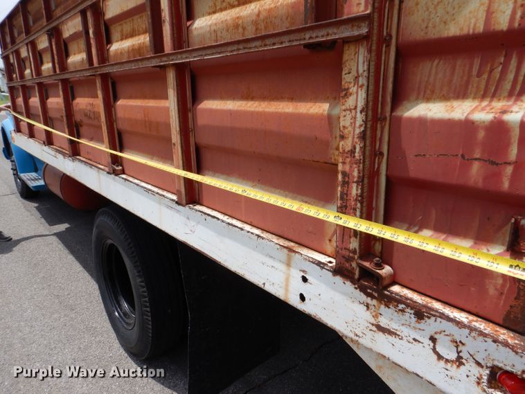 image for item LS9212 1970 Chevrolet C50  grain truck