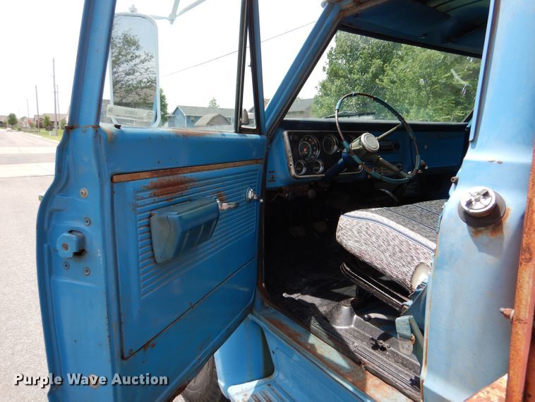 image for item LS9212 1970 Chevrolet C50  grain truck