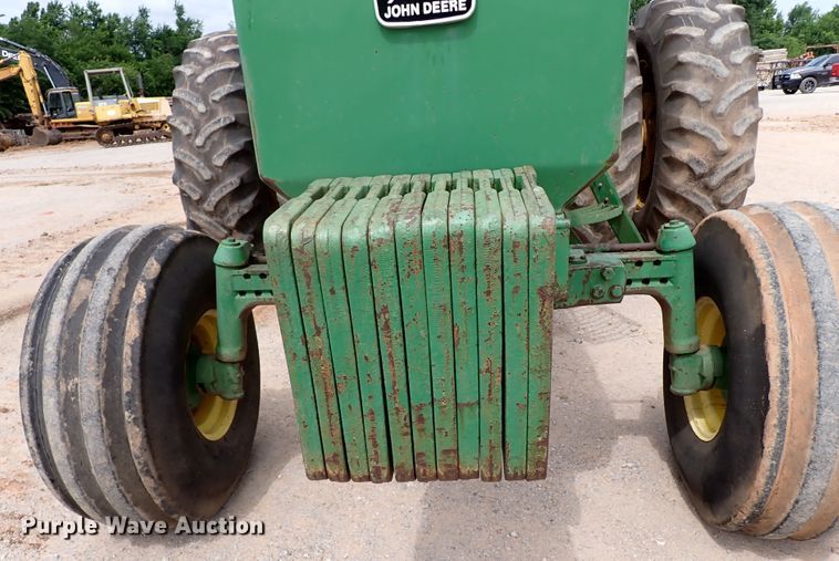 image for item MF9508 1983 John Deere 4650  tractor