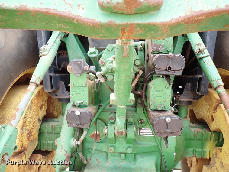 image for item MF9508 1983 John Deere 4650  tractor