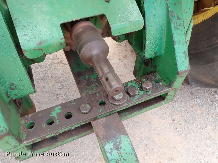 image for item MF9508 1983 John Deere 4650  tractor