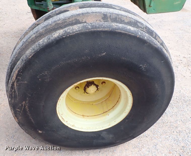 image for item MF9508 1983 John Deere 4650  tractor