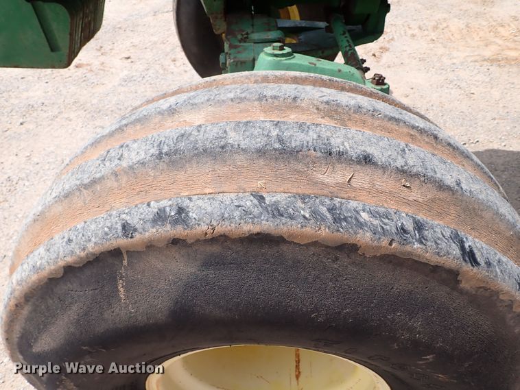 image for item MF9508 1983 John Deere 4650  tractor