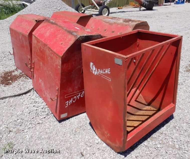 image for item MU9611 (5) Apache HHR3 feeders