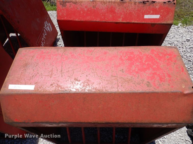 image for item MU9611 (5) Apache HHR3 feeders