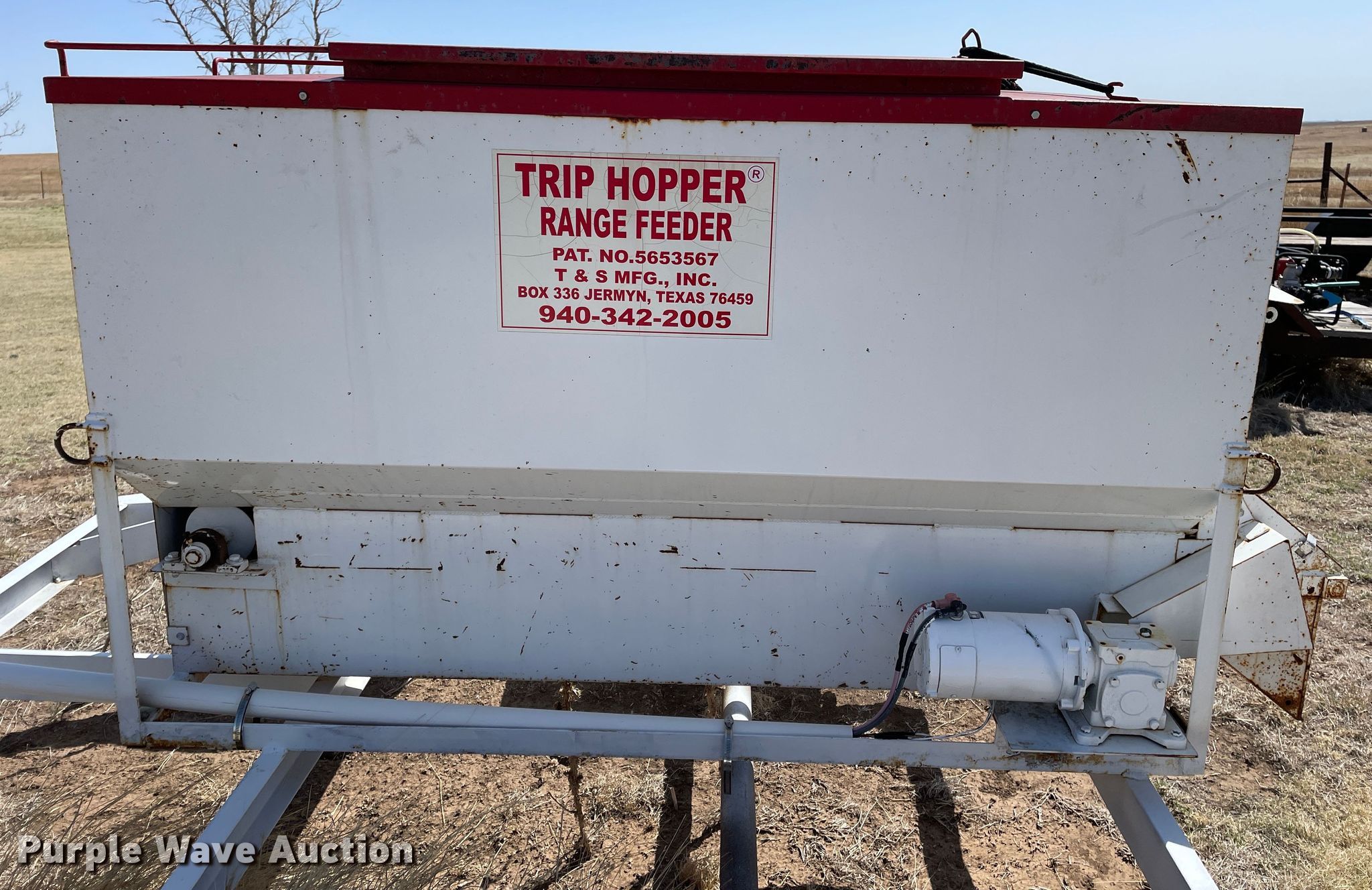 T&S Trip Hopper cake feeder trailer in Mobeetie, TX Item DJ5099 sold