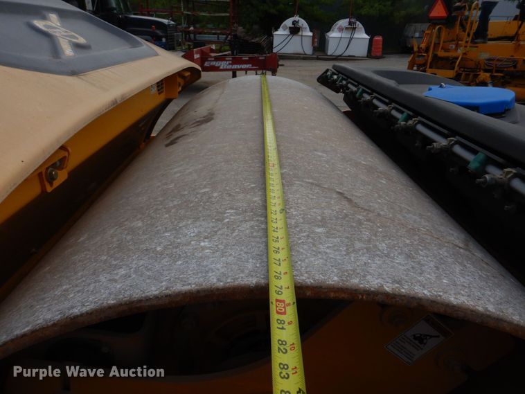 image for item DM7338 2016 Volvo DD120B  double drum vibratory roller