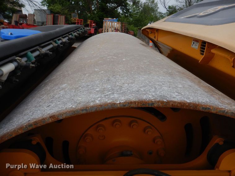 image for item DM7338 2016 Volvo DD120B  double drum vibratory roller