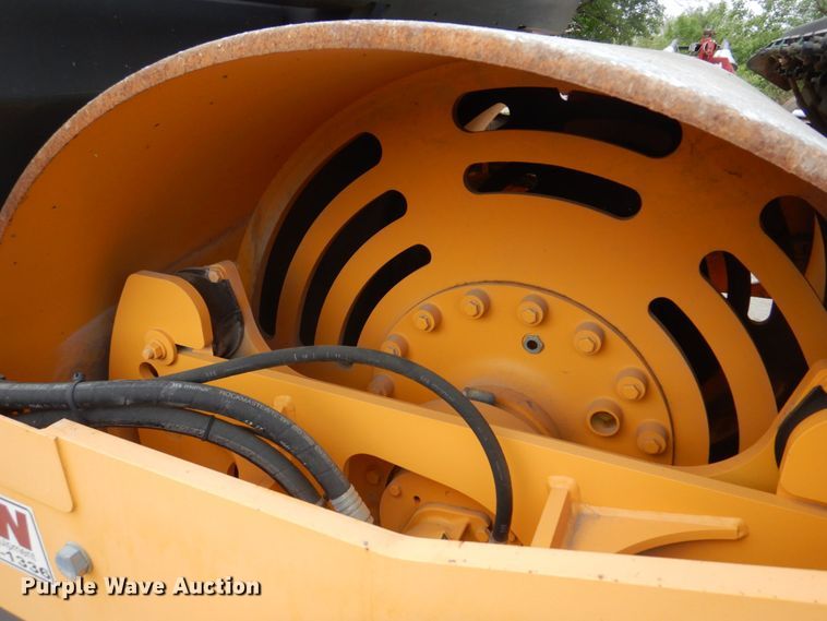 image for item DM7338 2016 Volvo DD120B  double drum vibratory roller
