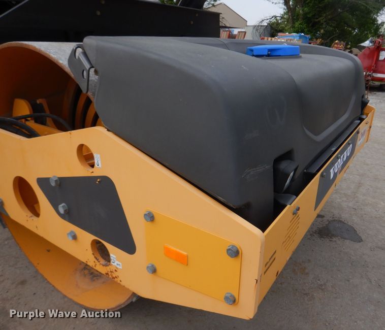 image for item DM7338 2016 Volvo DD120B  double drum vibratory roller