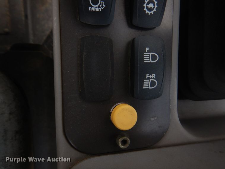 image for item DM7338 2016 Volvo DD120B  double drum vibratory roller