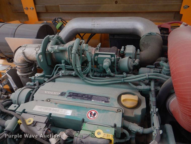 image for item DM7338 2016 Volvo DD120B  double drum vibratory roller