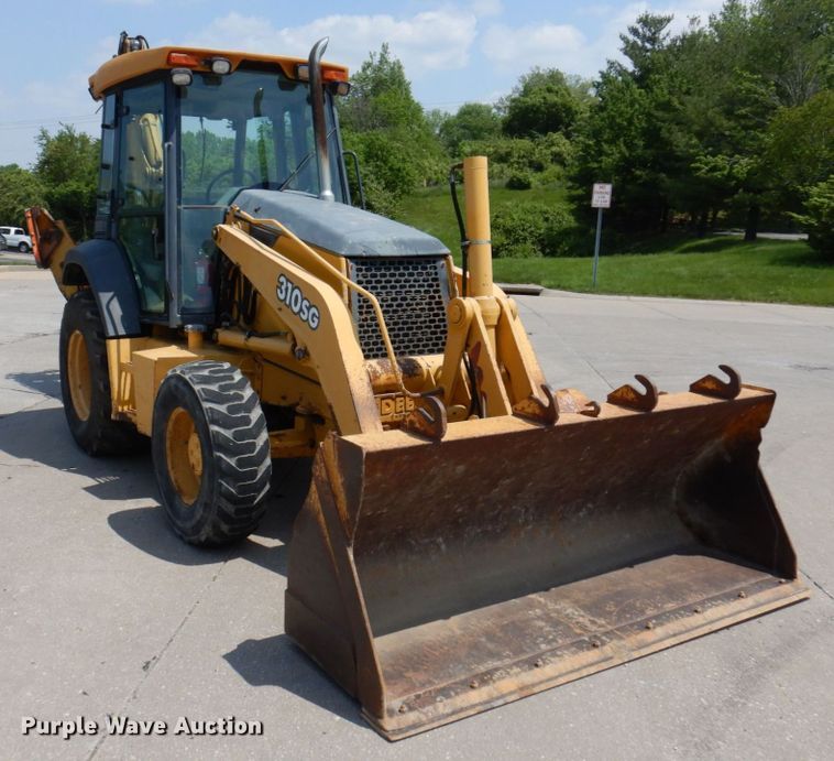 image for item DM7341 2003 John Deere 310SG  backhoe