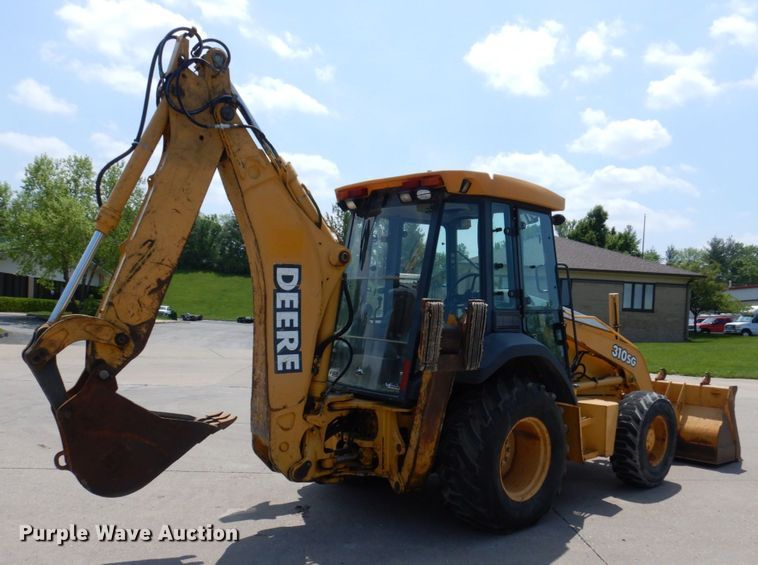 image for item DM7341 2003 John Deere 310SG  backhoe