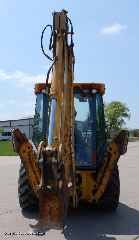 image for item DM7341 2003 John Deere 310SG  backhoe