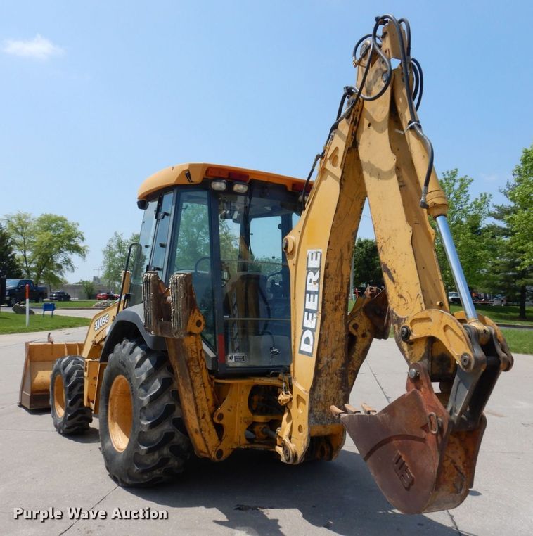 image for item DM7341 2003 John Deere 310SG  backhoe