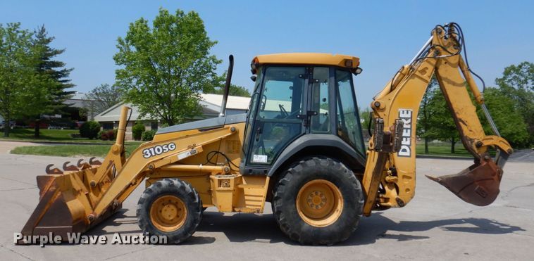 image for item DM7341 2003 John Deere 310SG  backhoe