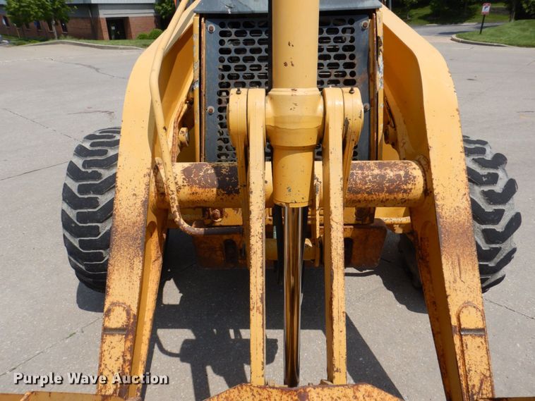 image for item DM7341 2003 John Deere 310SG  backhoe