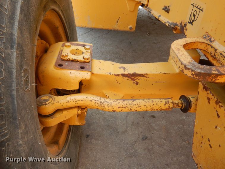 image for item DM7341 2003 John Deere 310SG  backhoe