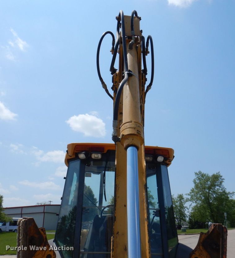 image for item DM7341 2003 John Deere 310SG  backhoe