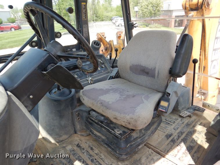 image for item DM7341 2003 John Deere 310SG  backhoe