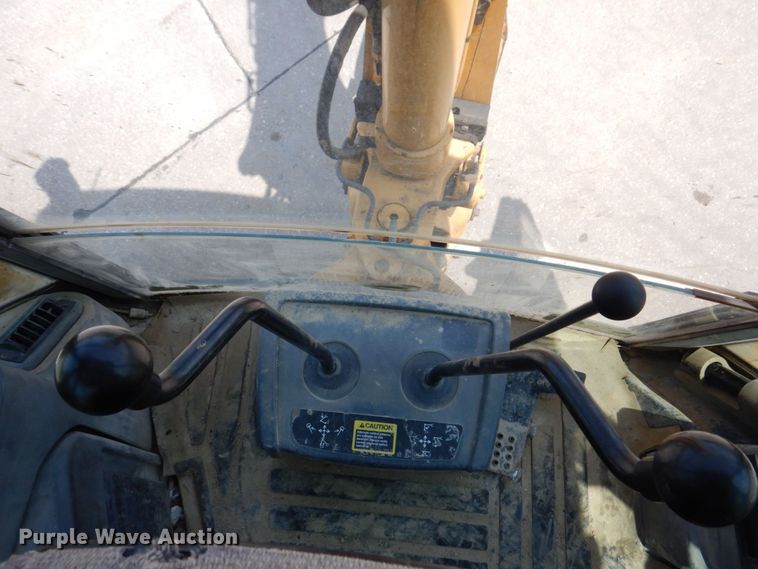 image for item DM7341 2003 John Deere 310SG  backhoe