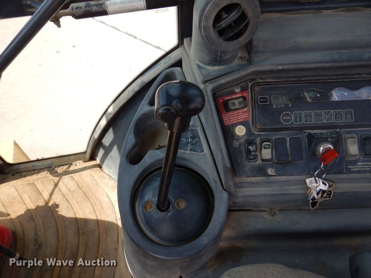 image for item DM7341 2003 John Deere 310SG  backhoe