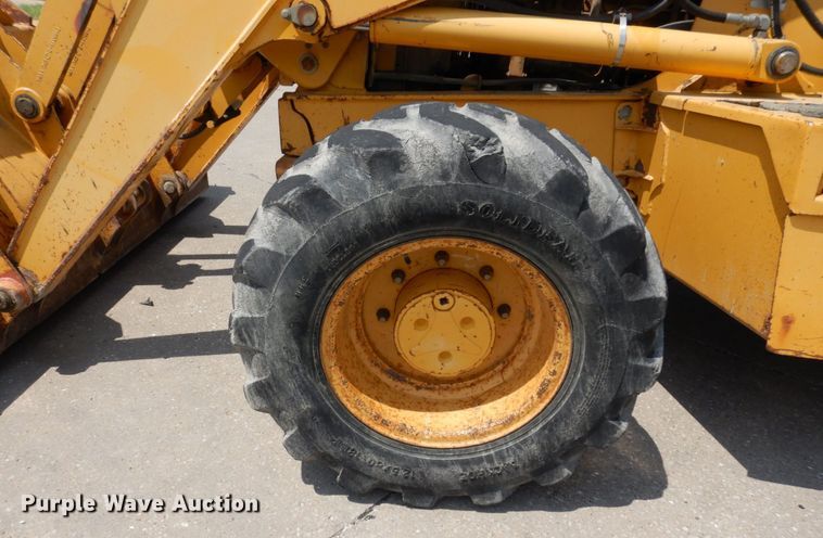 image for item DM7341 2003 John Deere 310SG  backhoe