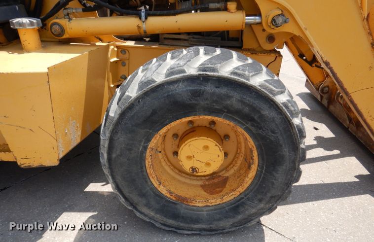 image for item DM7341 2003 John Deere 310SG  backhoe