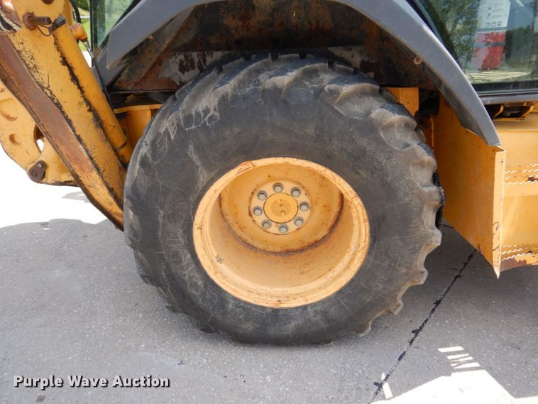 image for item DM7341 2003 John Deere 310SG  backhoe