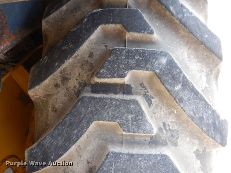 image for item DM7341 2003 John Deere 310SG  backhoe