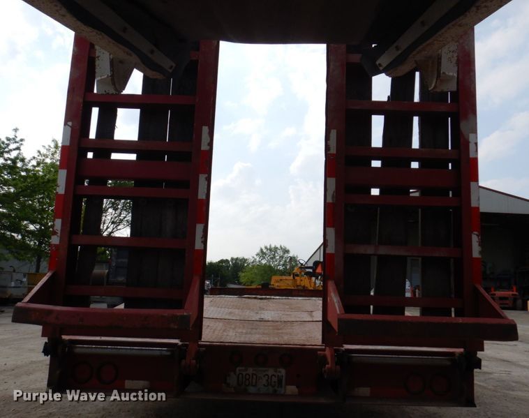 image for item DM7342 2008 Eager Beaver 20XPT  equipment trailer