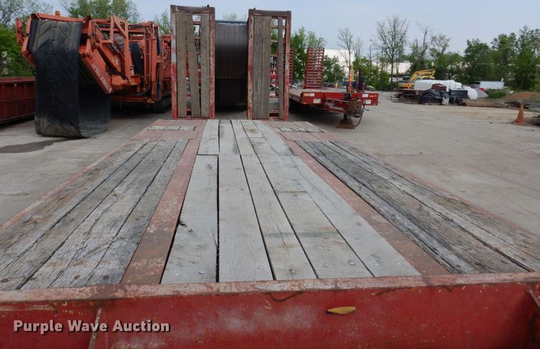 image for item DM7342 2008 Eager Beaver 20XPT  equipment trailer