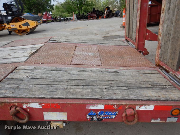 image for item DM7342 2008 Eager Beaver 20XPT  equipment trailer
