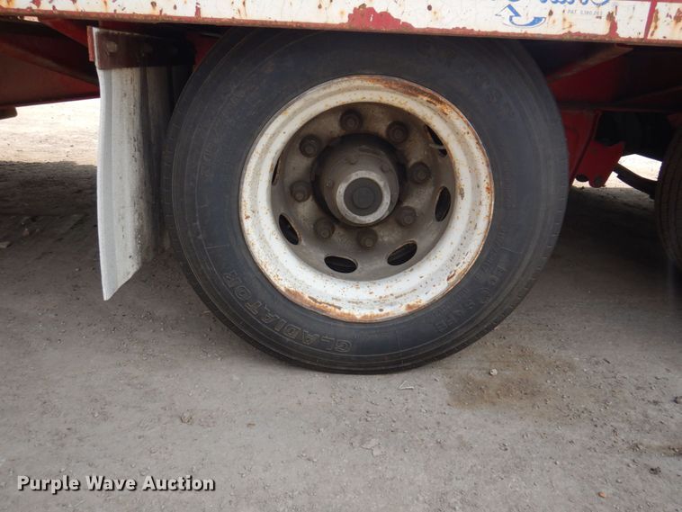 image for item DM7342 2008 Eager Beaver 20XPT  equipment trailer