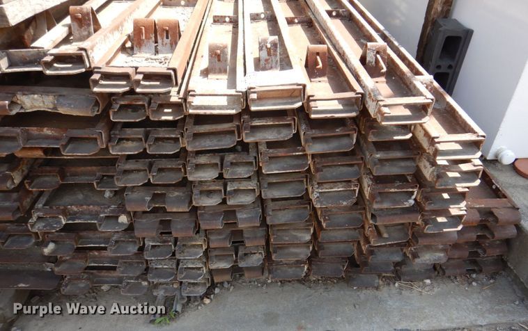 image for item DM7345 (72) concrete forms