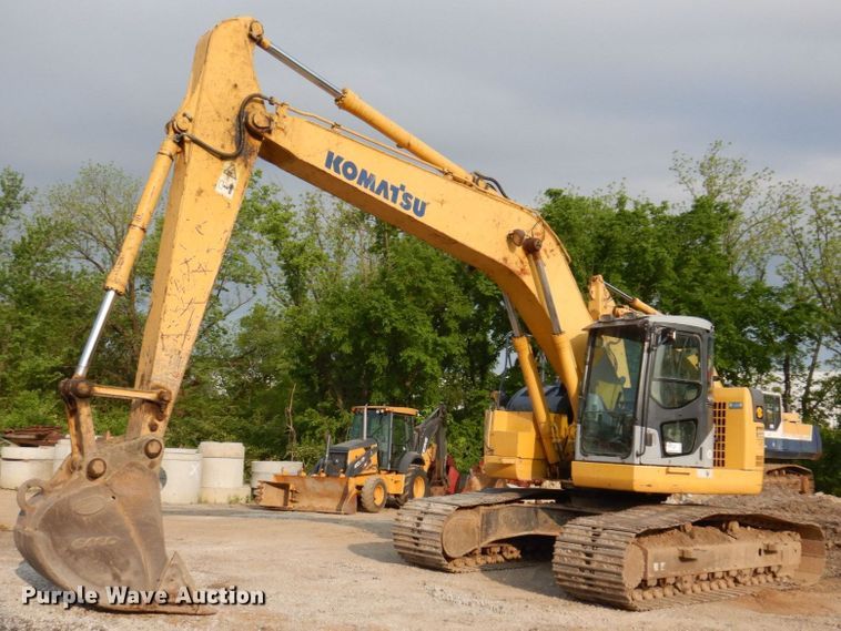 image for item DM7349 2007 Komatsu PC228USLC-3E0  excavator