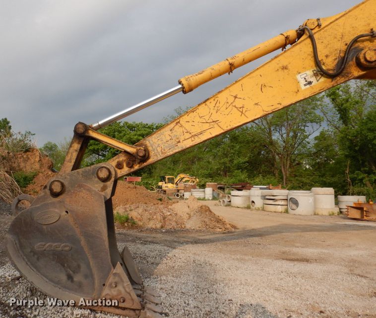 image for item DM7349 2007 Komatsu PC228USLC-3E0  excavator