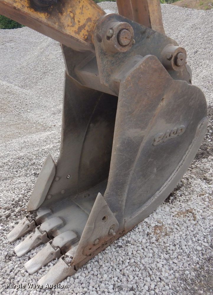 image for item DM7349 2007 Komatsu PC228USLC-3E0  excavator
