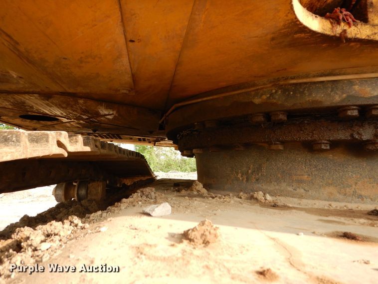 image for item DM7349 2007 Komatsu PC228USLC-3E0  excavator