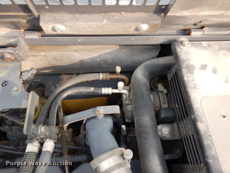 image for item DM7349 2007 Komatsu PC228USLC-3E0  excavator