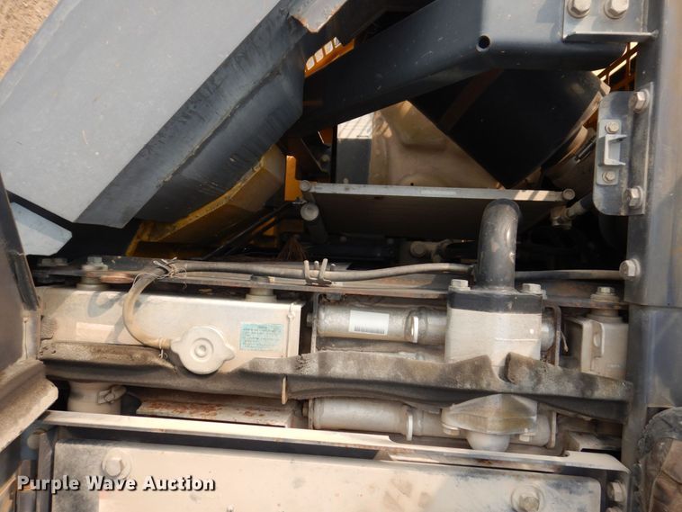 image for item DM7349 2007 Komatsu PC228USLC-3E0  excavator