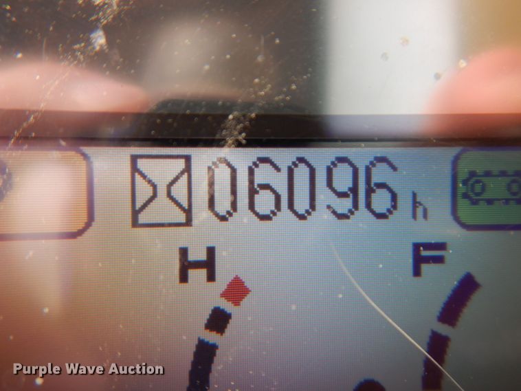 image for item DM7349 2007 Komatsu PC228USLC-3E0  excavator