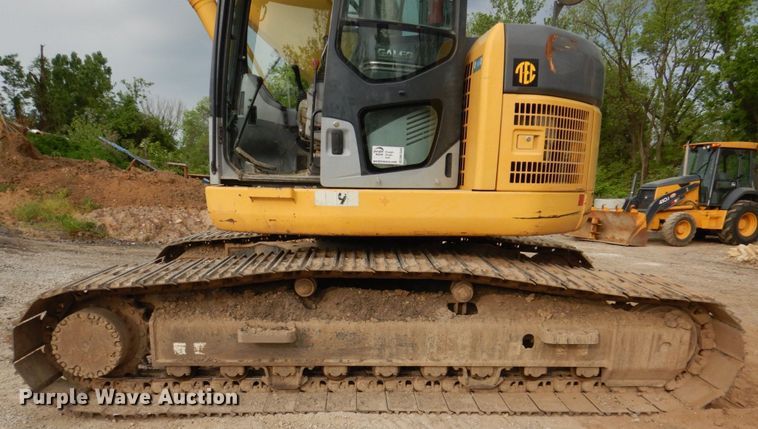 image for item DM7349 2007 Komatsu PC228USLC-3E0  excavator