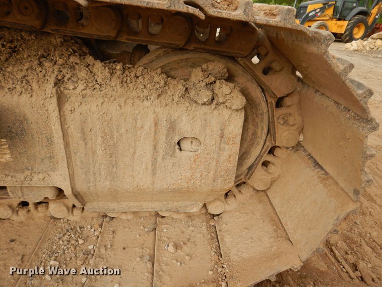 image for item DM7349 2007 Komatsu PC228USLC-3E0  excavator