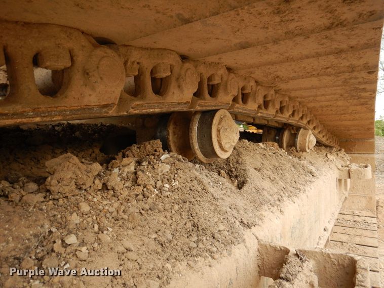 image for item DM7349 2007 Komatsu PC228USLC-3E0  excavator