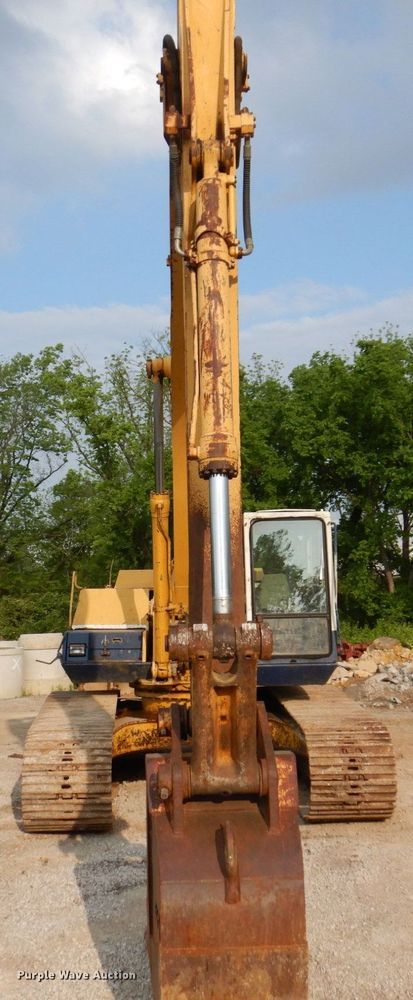 image for item DM7350 1990 Komatsu PC300LC-5  excavator