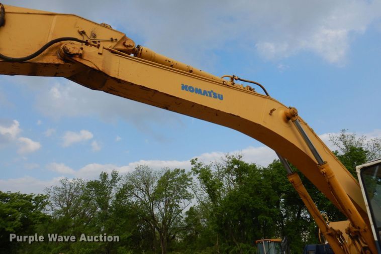 image for item DM7350 1990 Komatsu PC300LC-5  excavator
