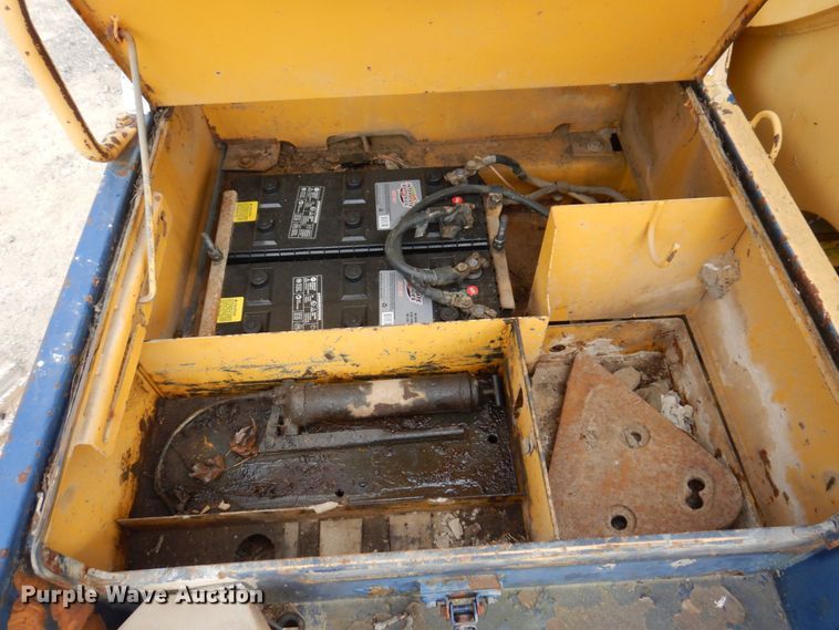 image for item DM7350 1990 Komatsu PC300LC-5  excavator