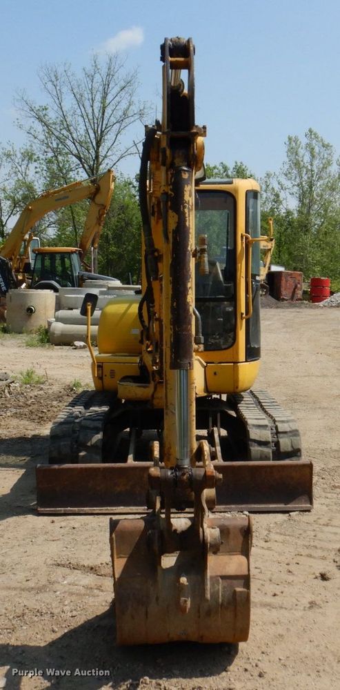 image for item DM7351 2000 Komatsu PC45R-8  mini excavator